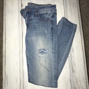 Light Wash Ripped American Eagle Jegging Jeans Sz6